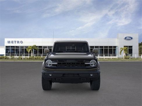 New 2025 Ford Bronco Outer Banks image 6