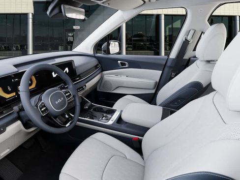 New 2026 Kia Carnival EX FWD image 17