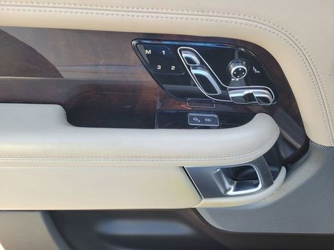 Used 2020 Land Rover Range Rover HSE AWD/4WD image 16