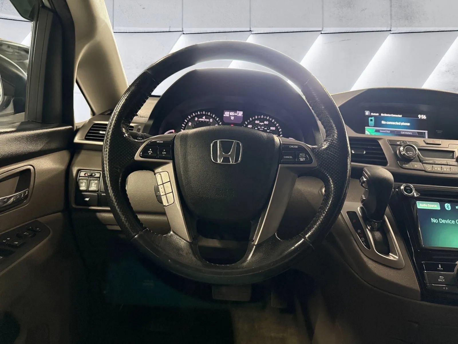 Used 2017 Honda Odyssey EX-L image 22
