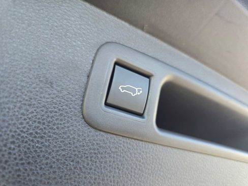 New 2026 Toyota Highlander Platinum image 18