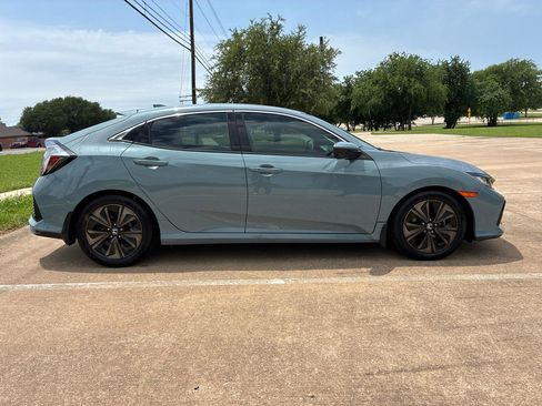 Used 2018 Honda Civic EX image 7