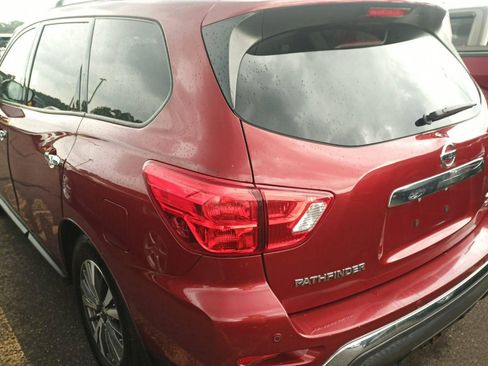 Used 2017 Nissan Pathfinder SL w/ SL Premium Package AWD/4WD image 2
