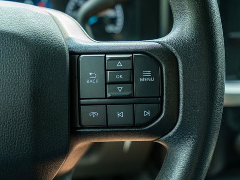 Used 2023 Ford F250 XLT AWD/4WD image 17