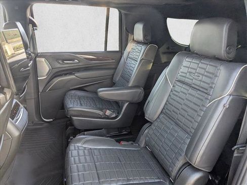 Used 2021 Cadillac Escalade ESV Sport Platinum w/ Heavy-Duty Trailer Package image 18