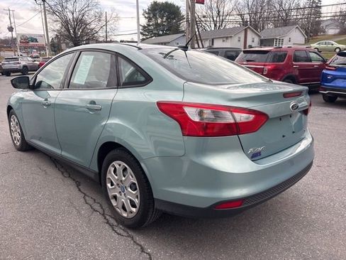 Used 2012 Ford Focus SE image 4