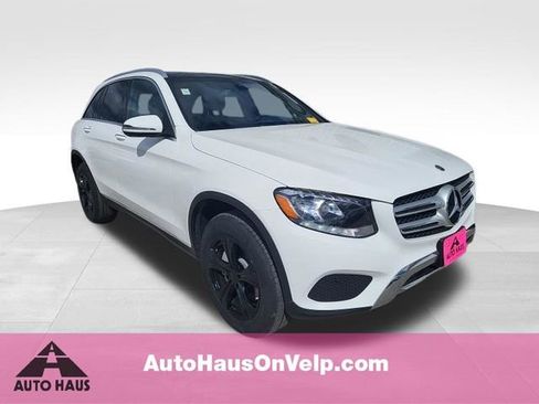Used 2018 Mercedes-Benz GLC 300 4MATIC image 1