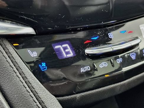 Used 2022 Cadillac XT6 Premium Luxury FWD image 20