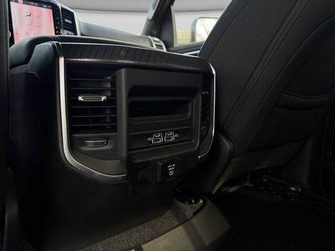 Used 2025 RAM 1500 Big Horn AWD/4WD image 29