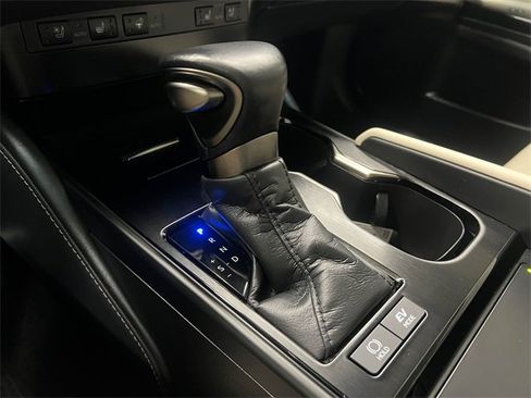Certified 2024 Lexus ES 300h w/ Premium Package image 21