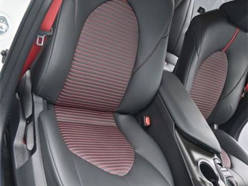 Used 2024 Toyota Camry image 17