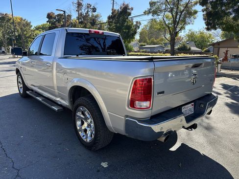 Used 2018 RAM 1500 Laramie w/ Convenience Group image 5