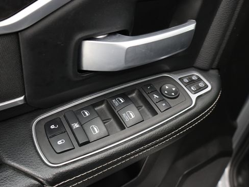 Used 2024 RAM 3500 Big Horn w/ Night Edition AWD/4WD image 40