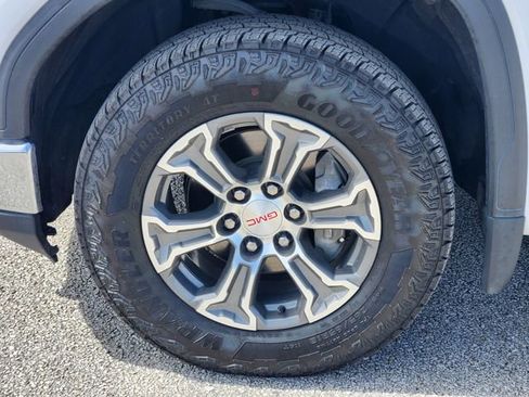 Used 2023 GMC Sierra 1500 SLT w/ SLT Premium Package image 8