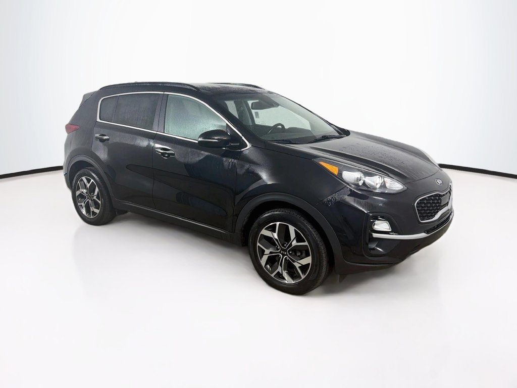 Certified 2022 Kia Sportage EX w/ EX Technology Package AWD/4WD image 3