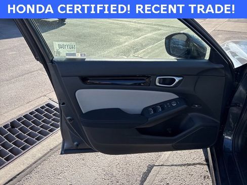 Used 2023 Honda Civic EX image 9
