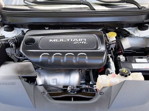 Used 2019 Jeep Cherokee Latitude Plus image 42