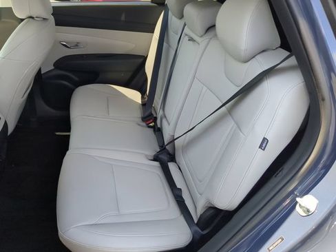 Used 2025 Hyundai Tucson SEL FWD image 18