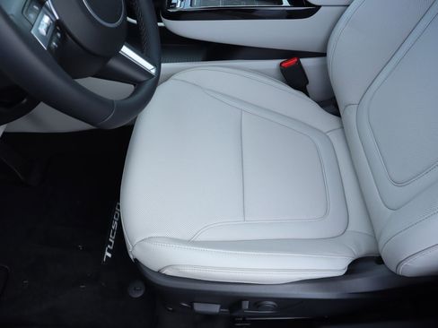 New 2026 Hyundai Tucson Limited image 18