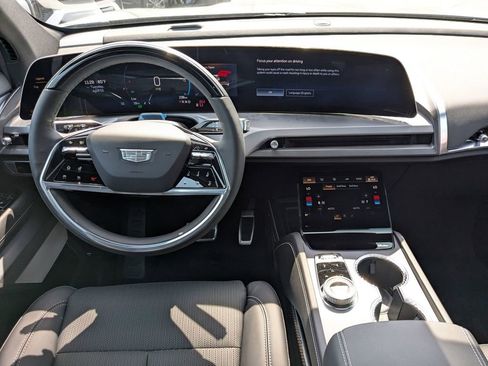 New 2026 Cadillac Vistiq Luxury image 22