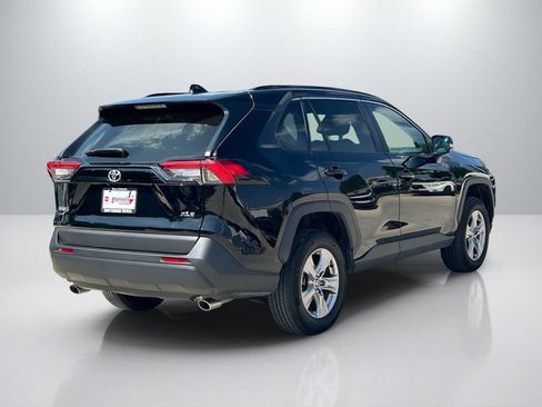 Certified 2025 Toyota RAV4 XLE FWD image 5