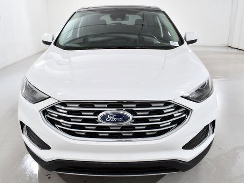 Used 2022 Ford Edge SEL w/ Convenience Package image 3