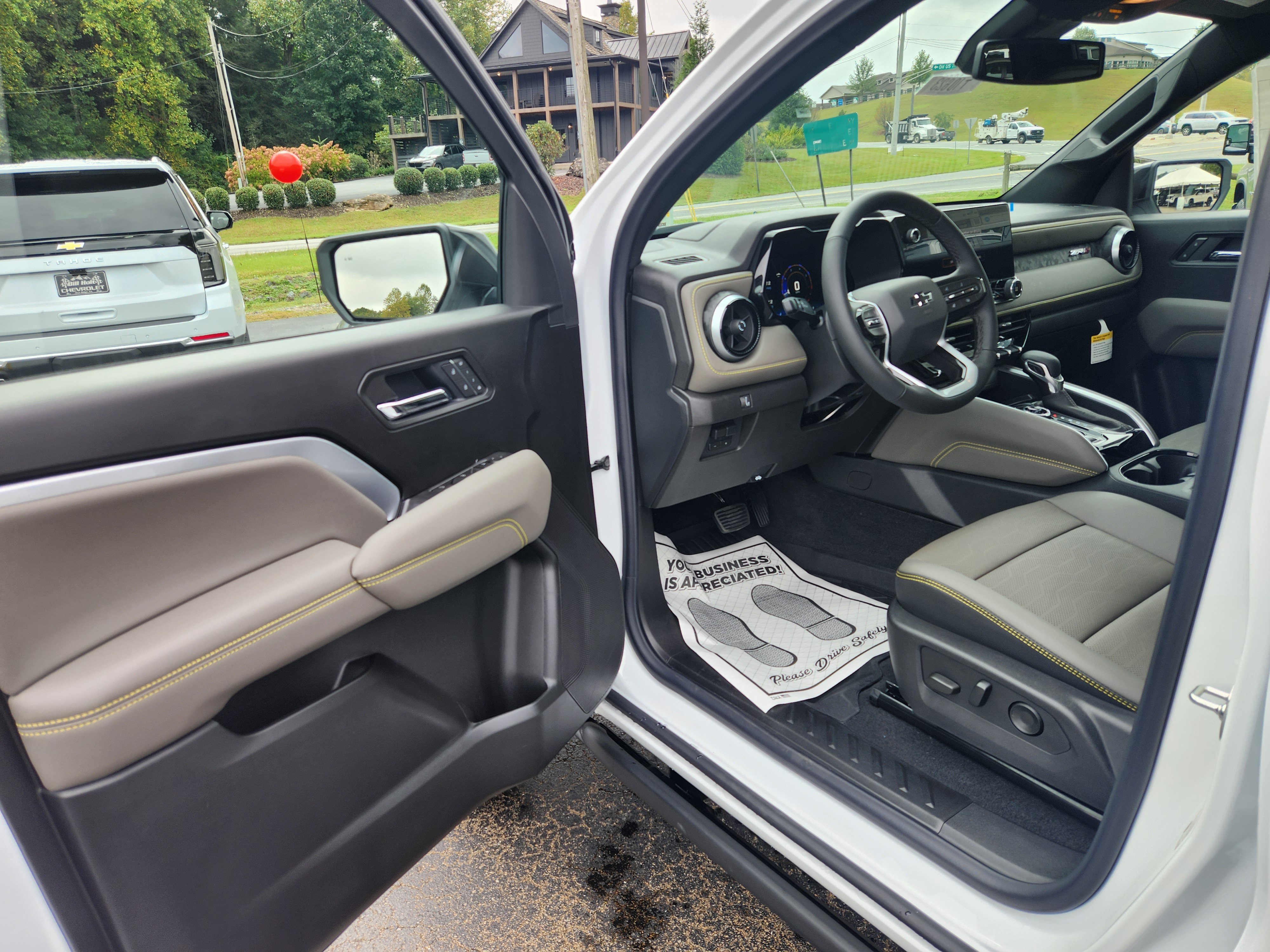 New 2026 Chevrolet Colorado ZR2 w/ Technology Package AWD/4WD image 5