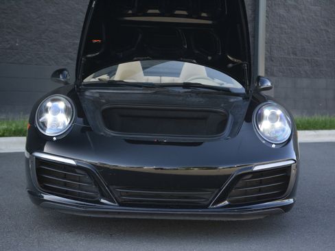 Certified 2017 Porsche 911 Carrera S RWD image 31