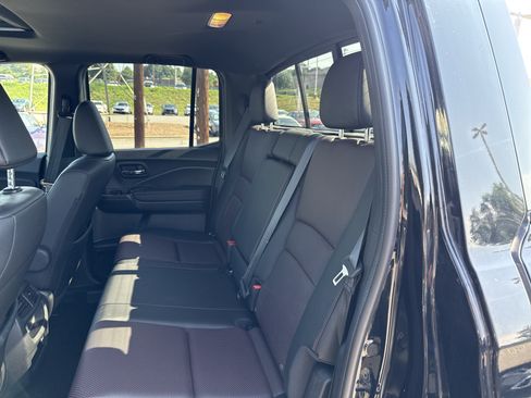 Used 2021 Honda Ridgeline Black Edition image 32