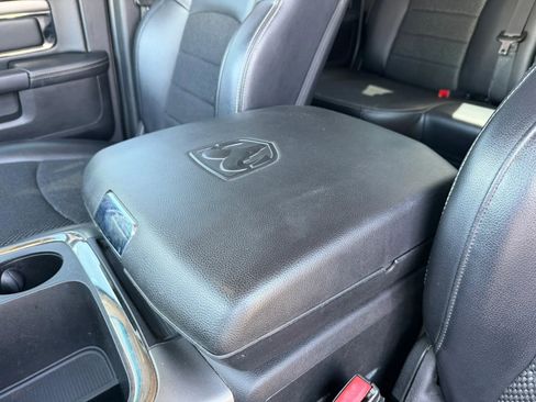 Used 2018 RAM 2500 Big Horn w/ Sport Appearance Group image 17