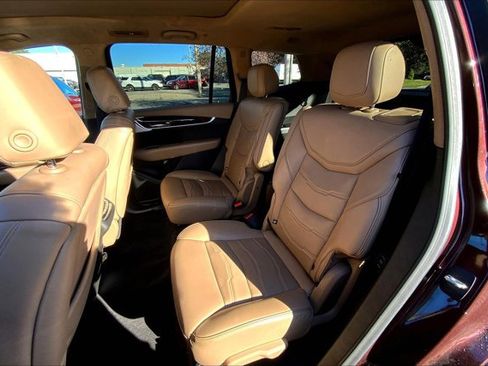 Used 2022 Cadillac XT6 Premium Luxury w/ Platinum Package image 26