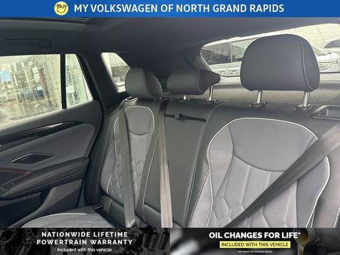 New 2026 Volkswagen Tiguan SEL R-Line image 14