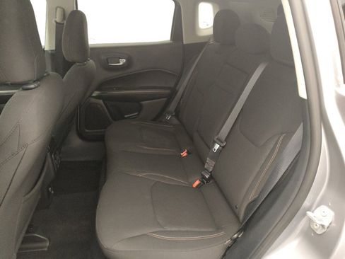 Used 2018 Jeep Compass Sport w/ Tech Group image 18