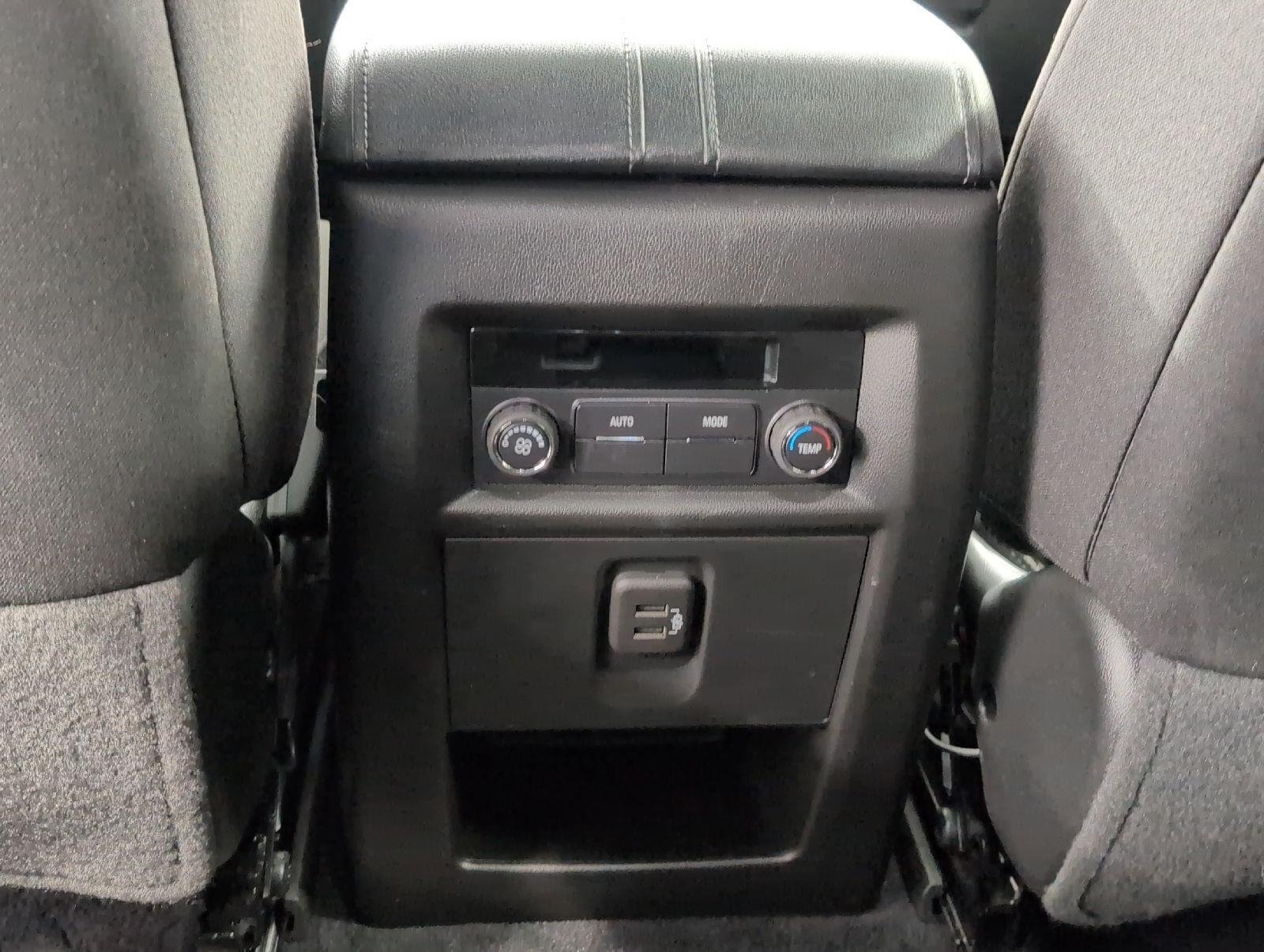 Used 2023 Chevrolet Traverse LT AWD/4WD image 23