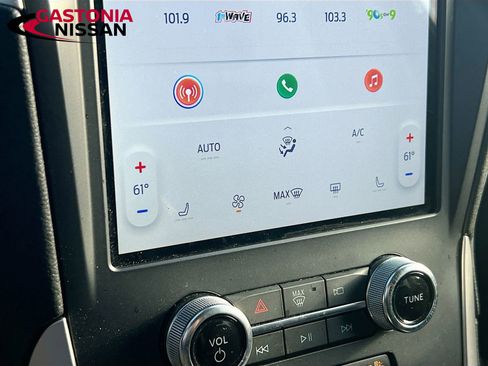 Used 2024 Ford Edge SEL image 18