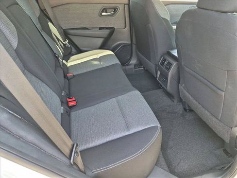 Certified 2023 Nissan Rogue SV FWD image 19