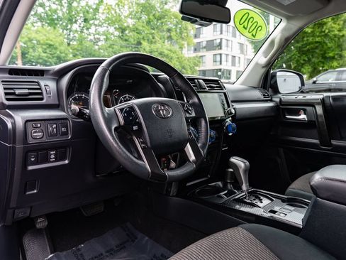 Used 2020 Toyota 4Runner TRD Off-Road AWD/4WD image 22