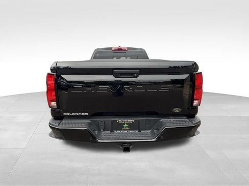 Used 2025 Chevrolet Colorado Z71 AWD/4WD image 8