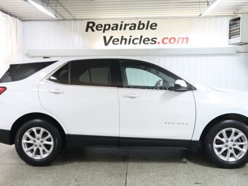 Used 2019 Chevrolet Equinox LT FWD image 4