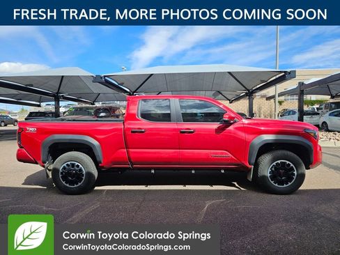 Used 2024 Toyota Tacoma TRD Off-Road w/ TRD Off Road Upgrade Package AWD/4WD image 10