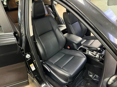 Used 2017 Toyota RAV4 Limited w/ Carpet Mat Package AWD/4WD image 15