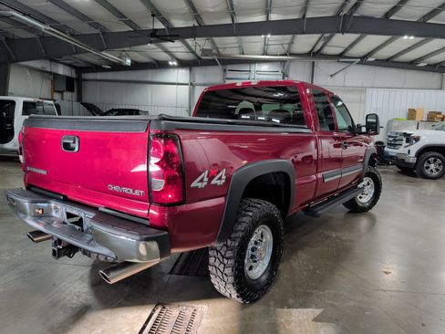 Used 2004 Chevrolet Silverado 2500 LS w/ Snow Plow Prep Package image 3