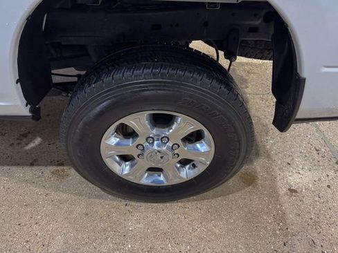 Used 2023 RAM 2500 Big Horn w/ Cold Weather Group image 29