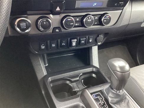 Certified 2023 Toyota Tacoma TRD Off-Road image 22