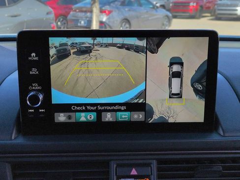 Used 2024 Honda Pilot TrailSport image 31