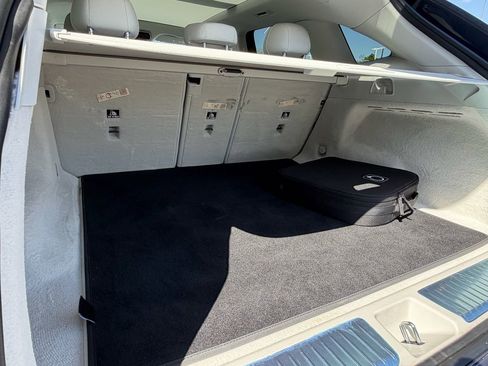 Used 2023 Mercedes-Benz EQE 500 4MATIC SUV image 8