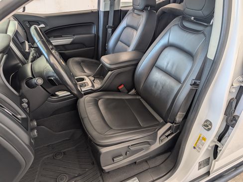 Used 2019 Chevrolet Colorado ZR2 AWD/4WD image 16