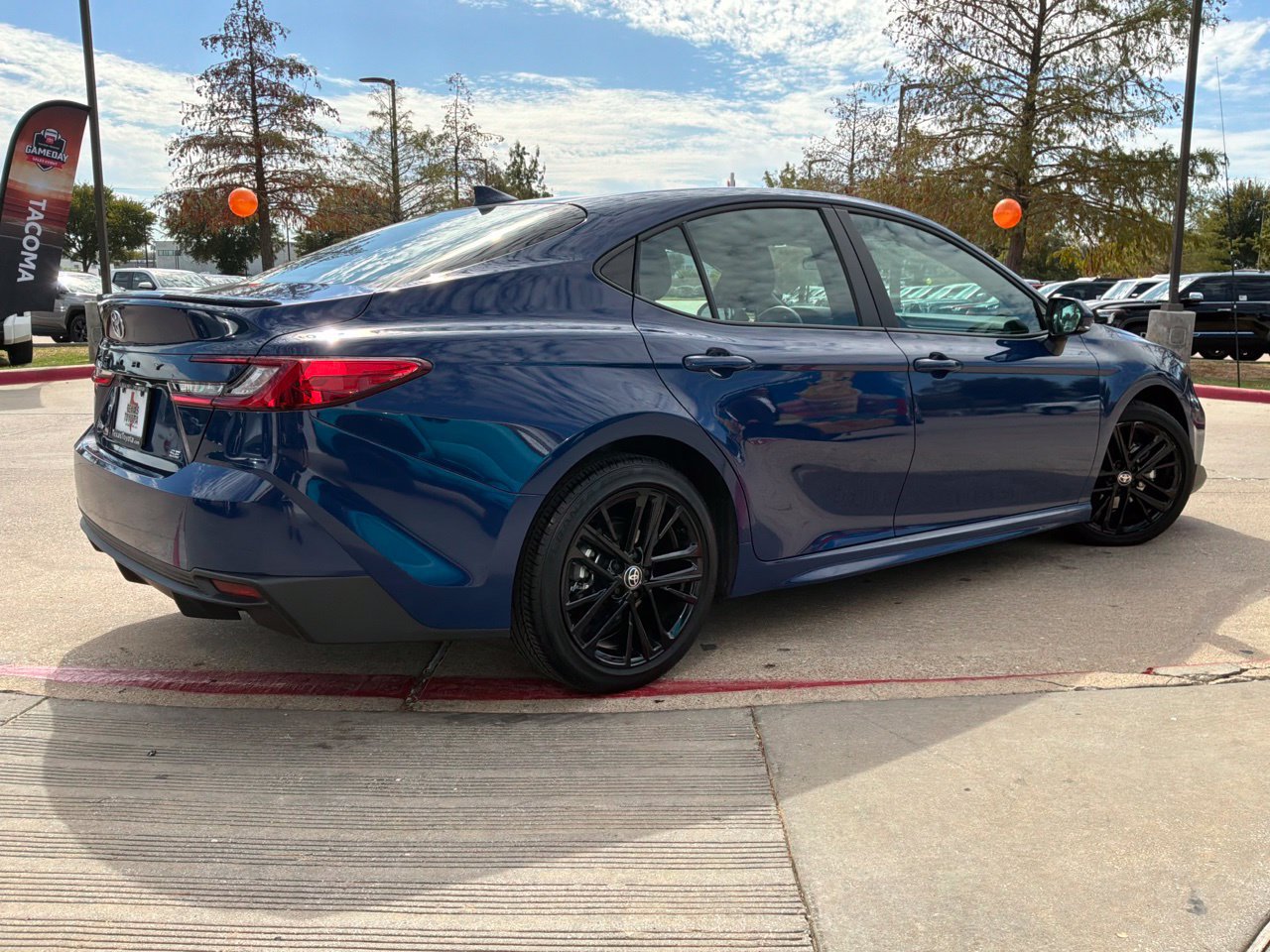 Used 2026 Toyota Camry SE FWD image 6