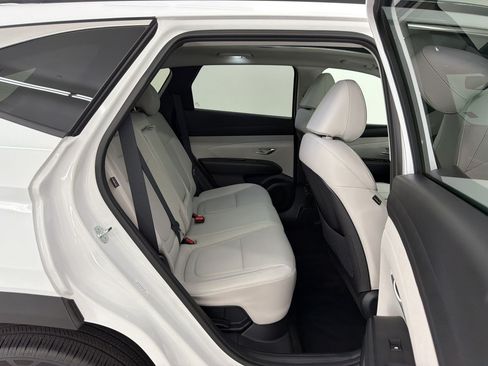 Used 2025 Hyundai Tucson SEL AWD/4WD image 34