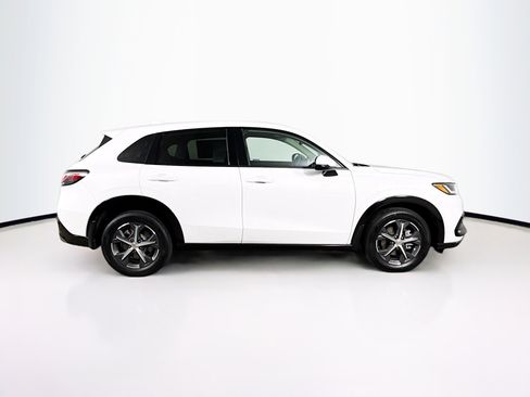 Certified 2024 Honda HR-V EX-L image 2